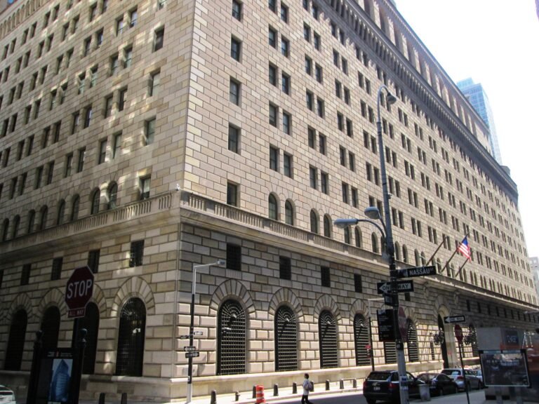 How Do Interest Rates Affect the Economy?