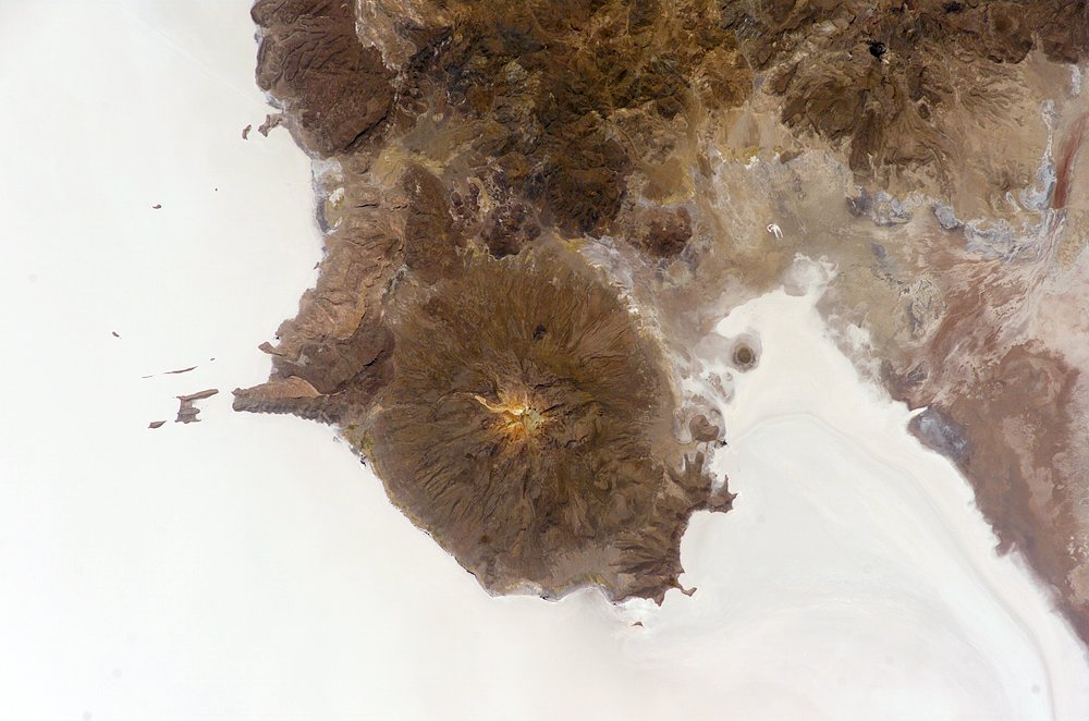 Aerial view of the Salar de Uyuni, the world's largest salt flat, in Bolivia